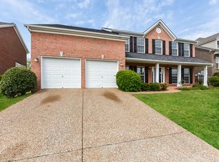 208 Cobblestone Lndg, Mount Juliet, TN 37122