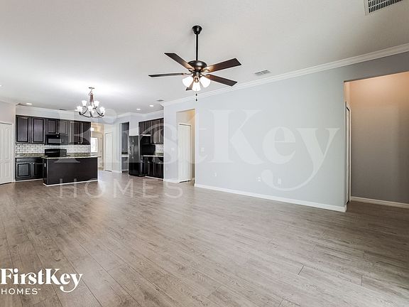 4th image of 1109 Democracy Dr
