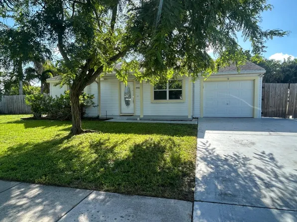 8480 Michael Dr, Boynton Beach, FL 33472