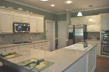 3rd image of 5015 Winding Hills Ln