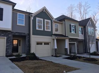190 Thornhill Dr, Burlington, NC 27215