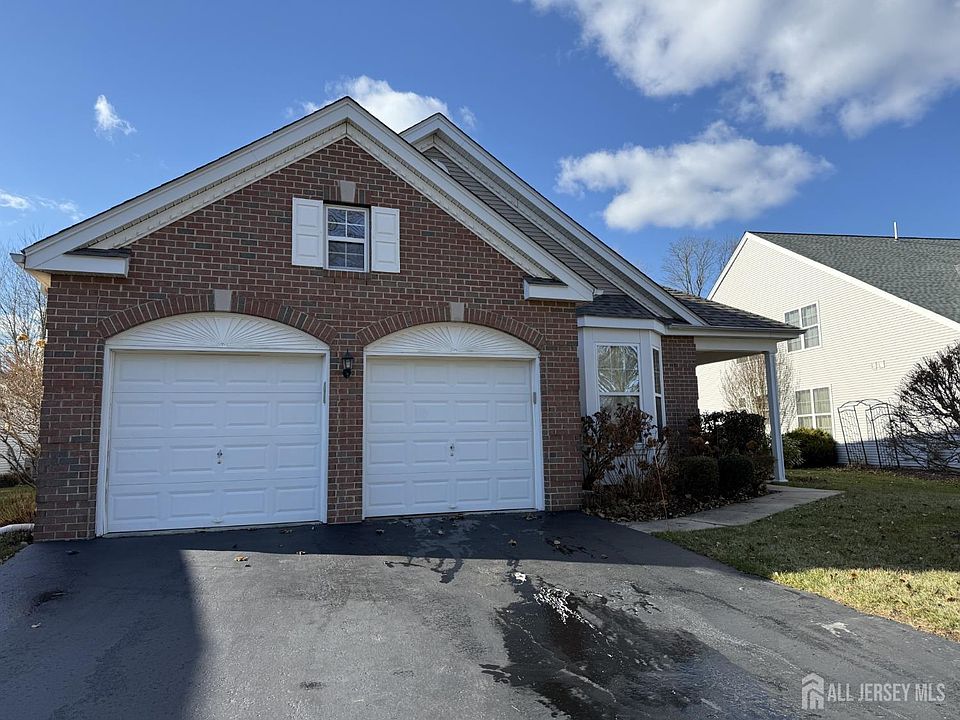 1st image of 16 Powderhorn Way