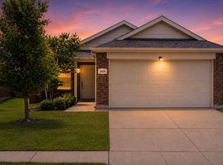 2426 Russell St, Crandall, TX 75114