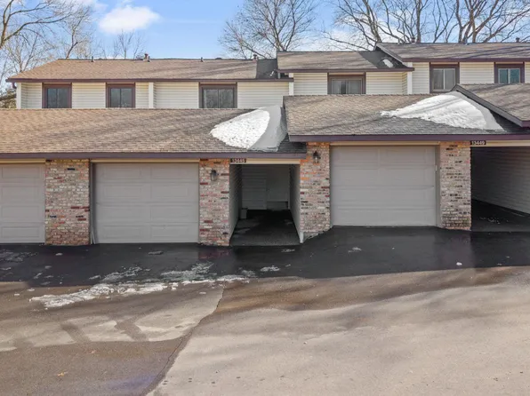 13445 Heather Hills Dr, Burnsville, MN 55337