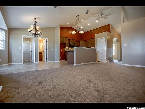 3rd image of 8451 S Spiral Jetty Cir