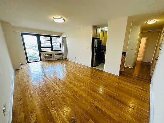 1st image of 341 10th St APT 11A