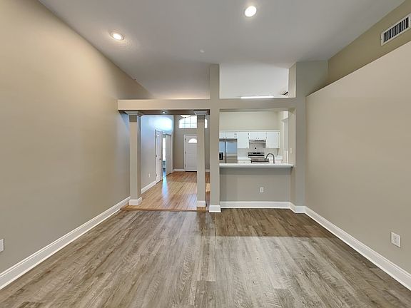 3rd image of 1512 Kirtley Dr