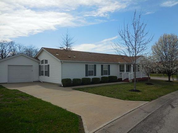 2nd image of 846 NE White Oaks Ln