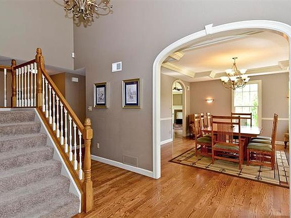 2nd image of 9142 Fox Bridge Dr