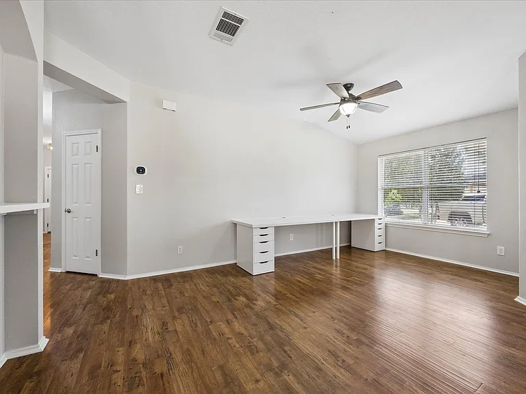 500 Millington Ln — Photo 14
