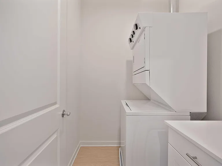 River Gate Townhomes — Photo 36