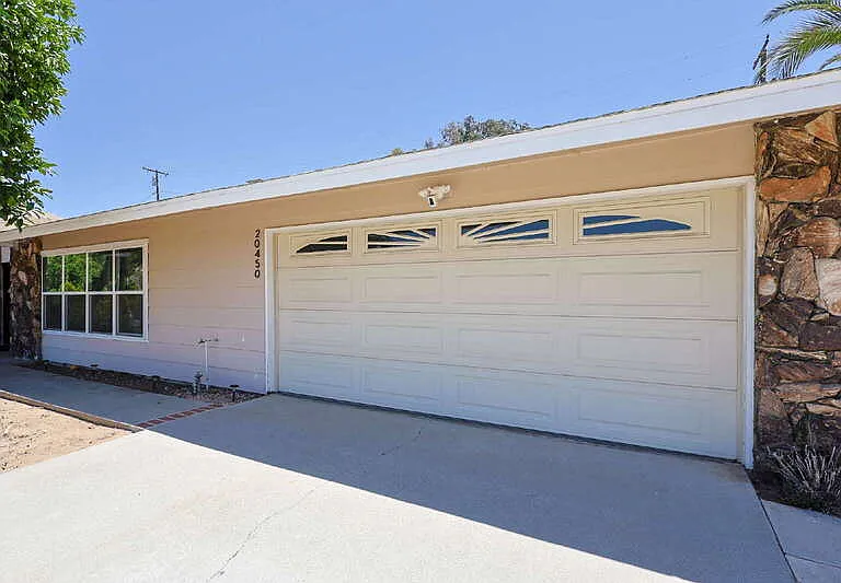 20450 College Blvd — Photo 3