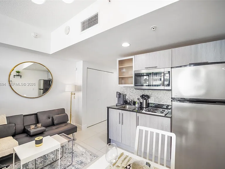 1750 N Bayshore Dr #1219 — Photo 4