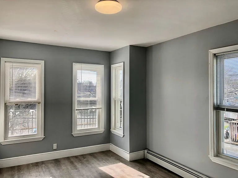 12 Dana St #2 — Photo 4