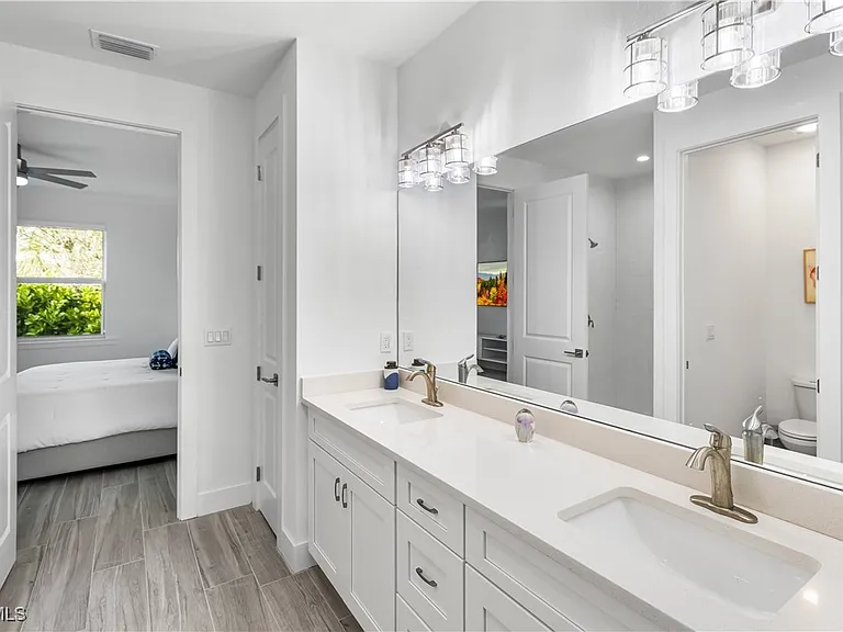 13460 Causeway Palms Cv — Photo 18