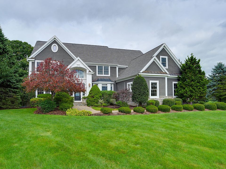 1st image of 4 Nipmuc Ln