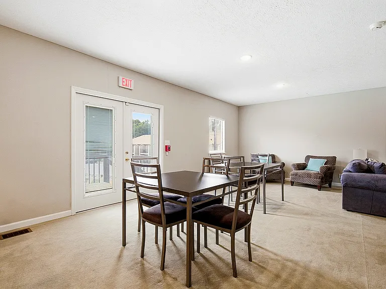 Leasing Office