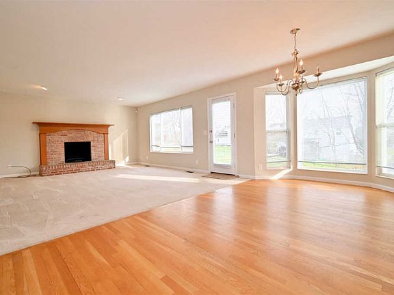 5th image of 8534 Woodcreek Dr