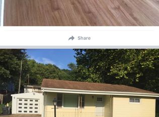 720 Monge Ave, Pekin, IL 61554