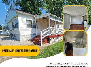 201 Chamberlin Dr, Denison, IA 51442
