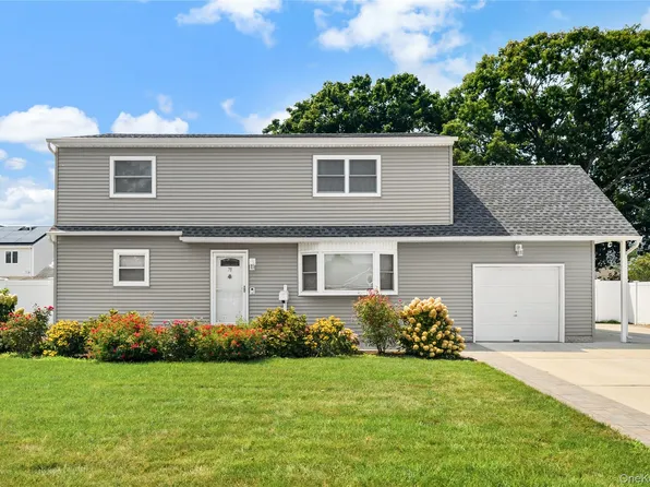 78 Osceola Avenue, Deer Park, NY 11729