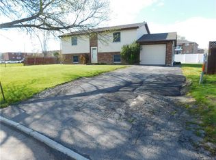 1450 99th St, Niagara Falls, NY 14304