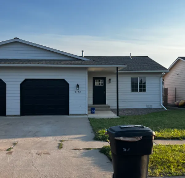 2141 Teal Dr — Photo 1