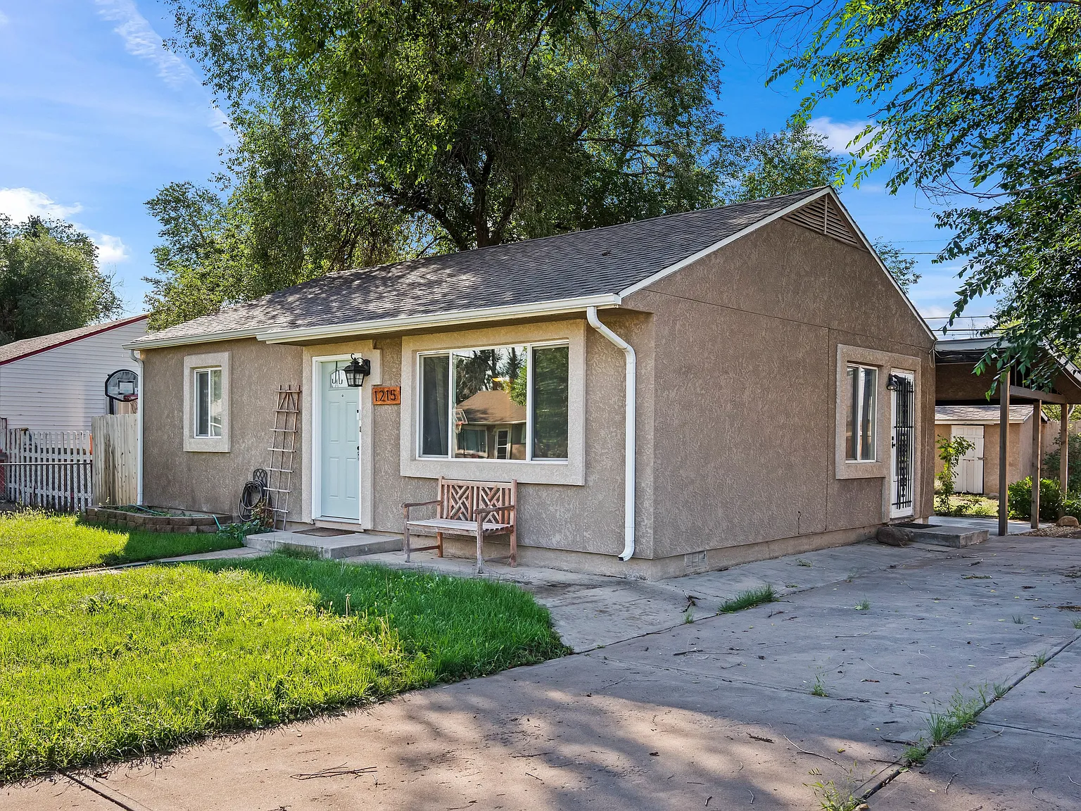 3 bed, 1132 sqft, $1,800 — Photo 3