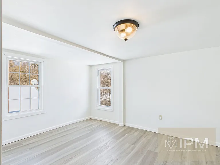 532 Ridge St — Photo 7