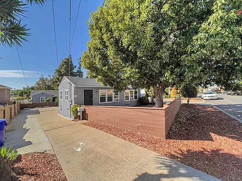 2332 Westwood St Photo 1