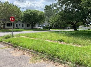 1692 Blanchette St, Beaumont, TX 77701