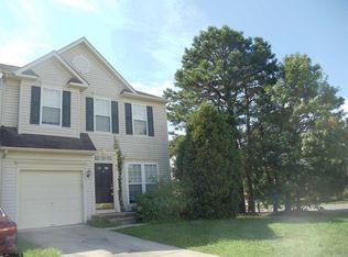 2 Westover Cir, Mays Landing, NJ 08330