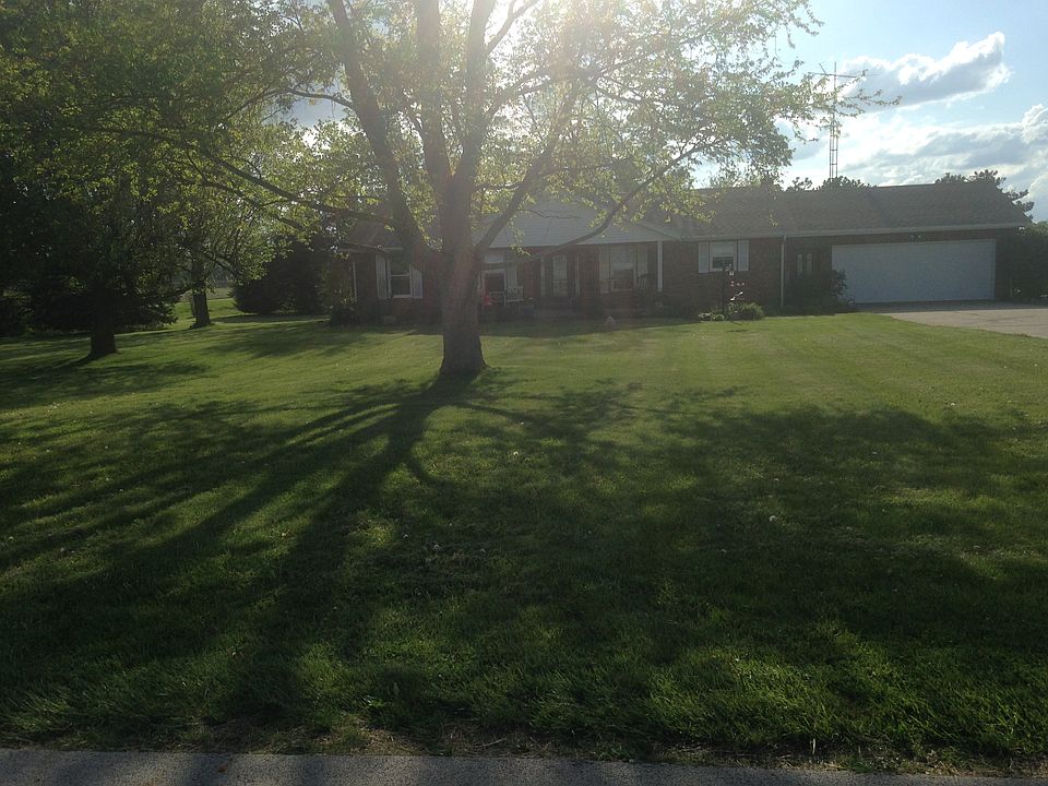 2nd image of 2041 Toby Rd