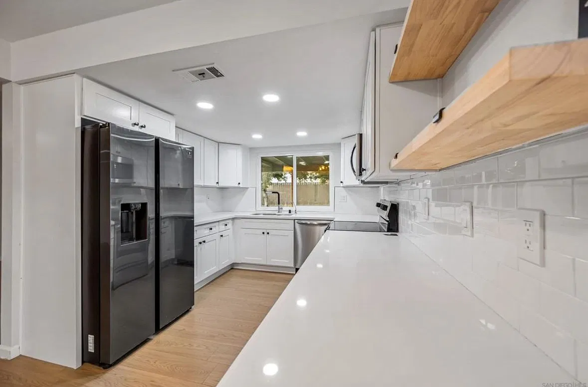 4 bed, 1750 sqft, $3,200 — Photo 3