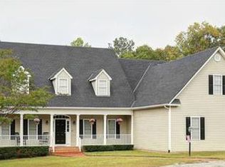 2100 Genito Rd, Moseley, VA 23120