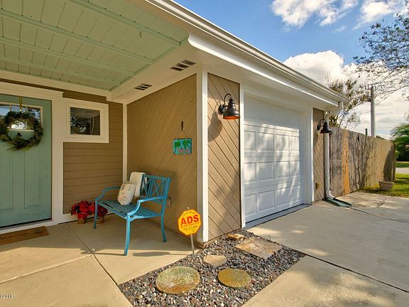 2nd image of 872 Buxmont Ct
