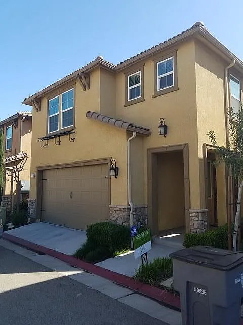 7010 N Refinement Dr photo 1