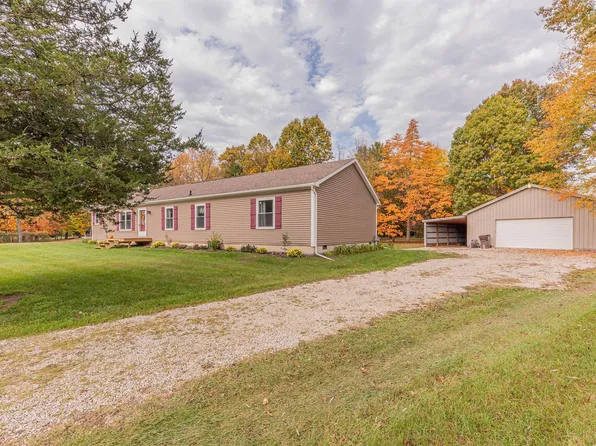 48640 Wear Rd, Belleville, MI 48111