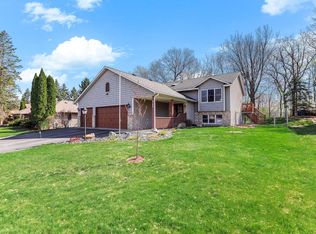 984 Ferndale St S, Maplewood, MN 55119