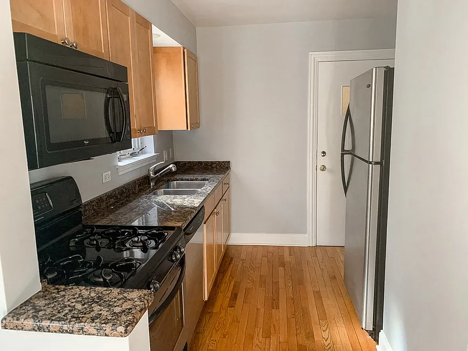 4889-91 N. Ashland Ave.