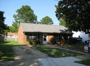 224 Pine Ave, Newport News, VA 23607