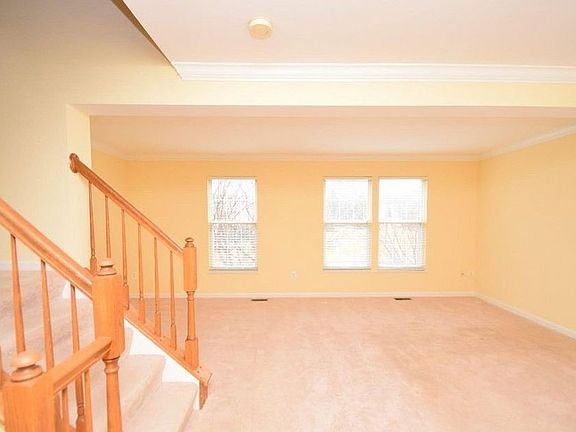5th image of 4509 Whisper Hill Ct