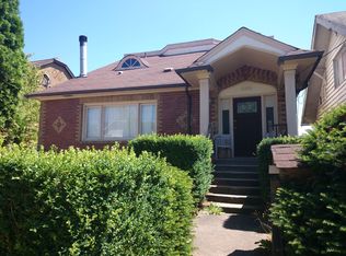 122 25th Ave, Seattle, WA 98122