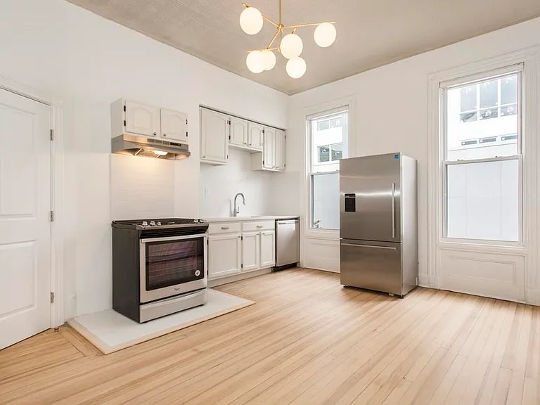 339 Ogden Ave — Photo 2