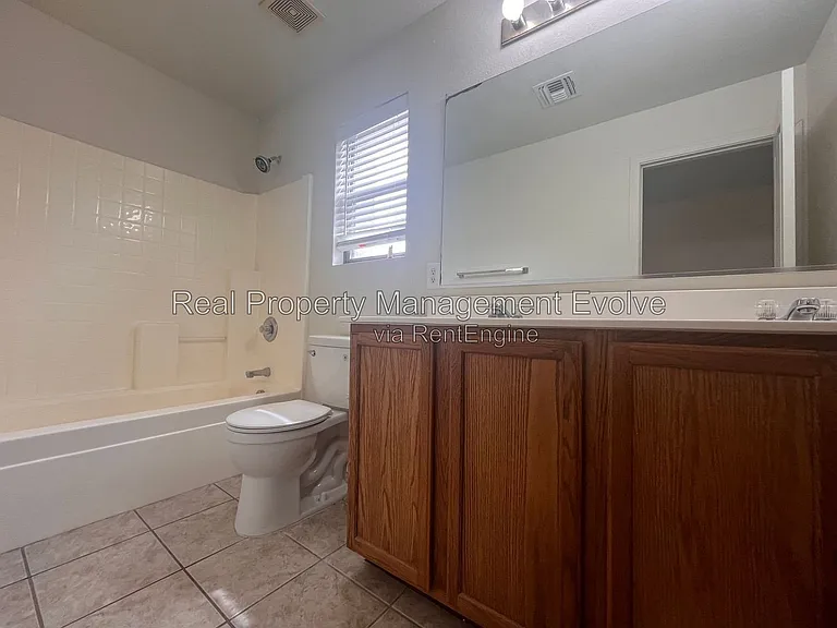 9503 N 82nd Ln — Photo 25