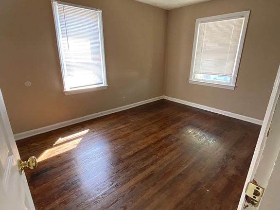 3rd image of 1228 Parrish Ave