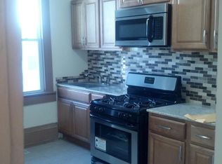 34 Eden St, Chelsea, MA 02150