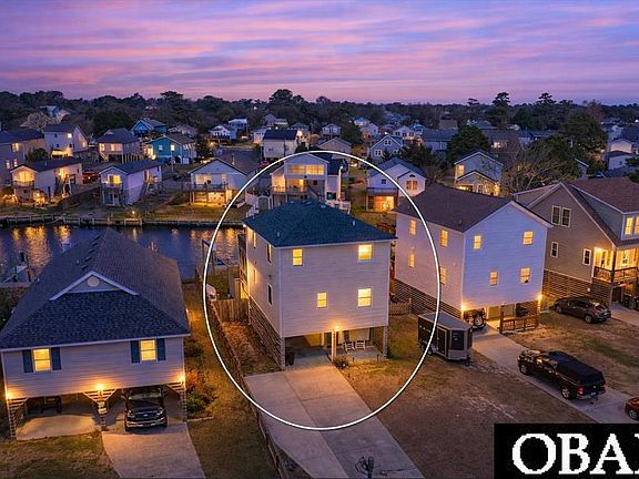 3rd image of 422 Harbour View Dr