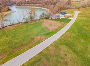 38 Lakemere Rd, Somerset, KY 42503