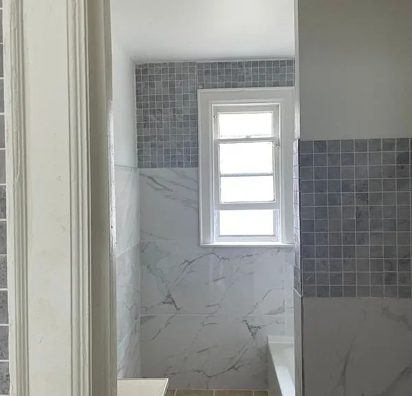 112 Goembel Ave #LOWER — Photo 2